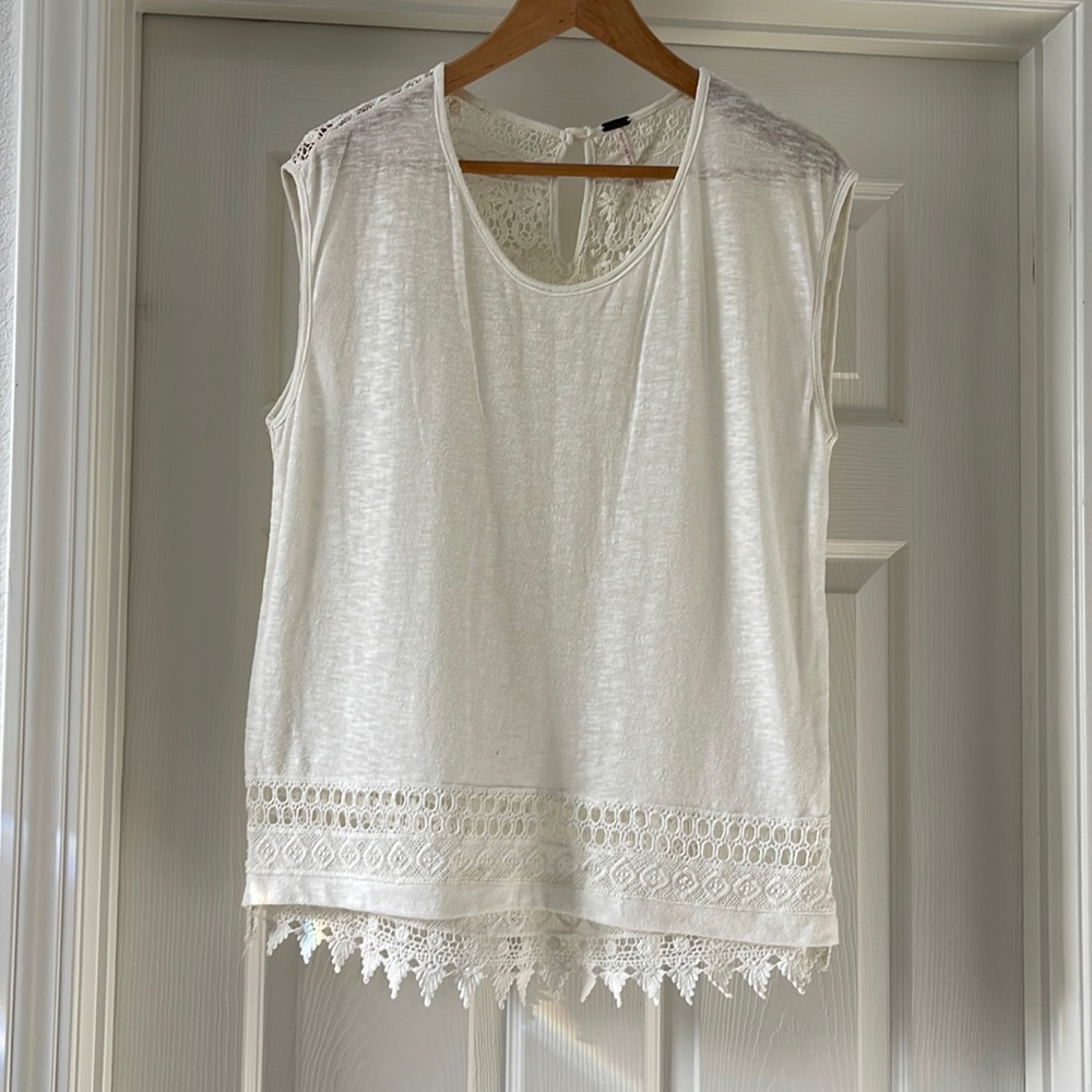 Pretty cream short sleeve top